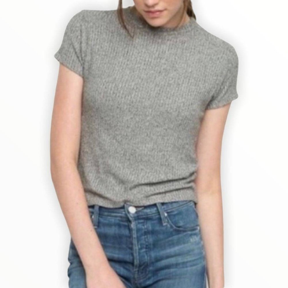 Brandy Melville SS Knit Lightweight Sweater S M L